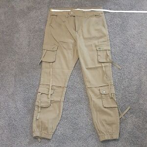 Womans Cargo Pants in Olive Green